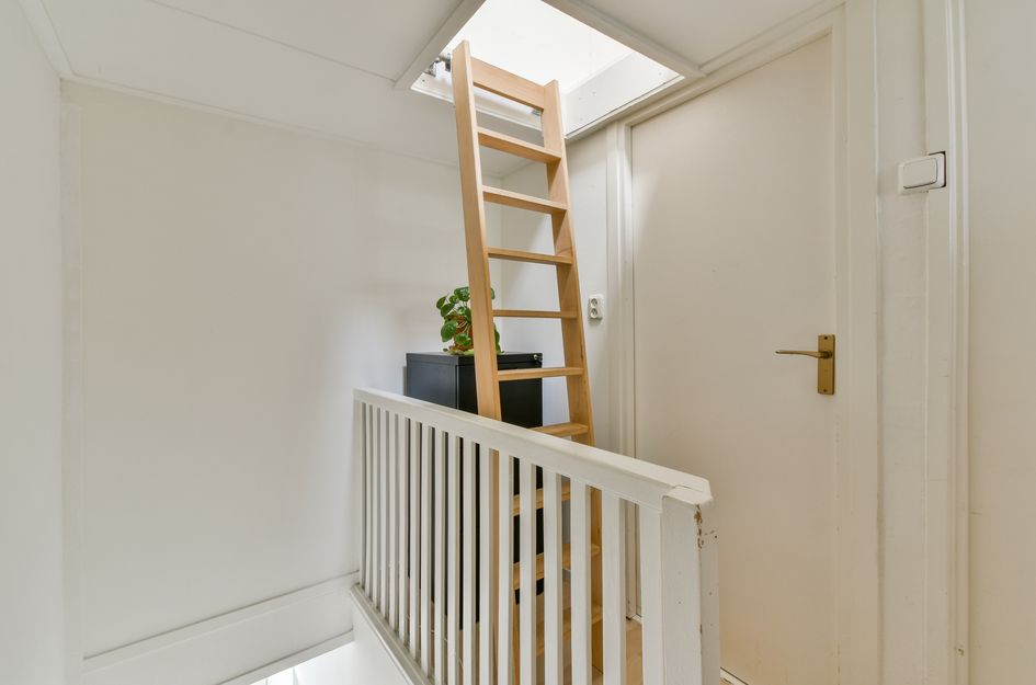 Oosterdwarsstraat 24
