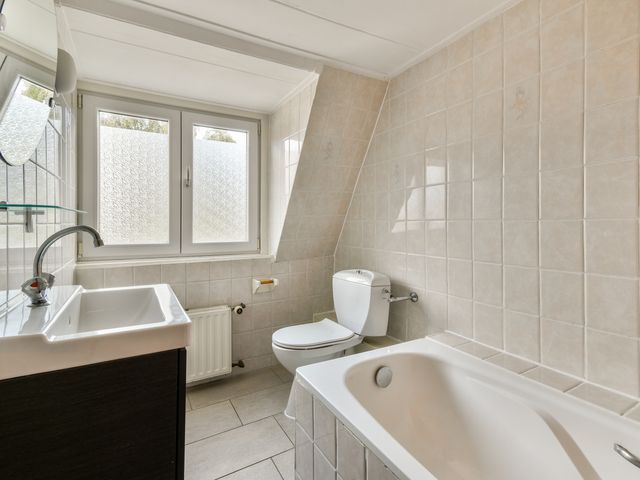 Oosterdwarsstraat 24, Leiden