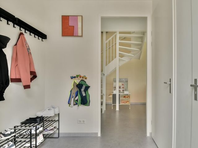 Bijenkorf 5, Moordrecht