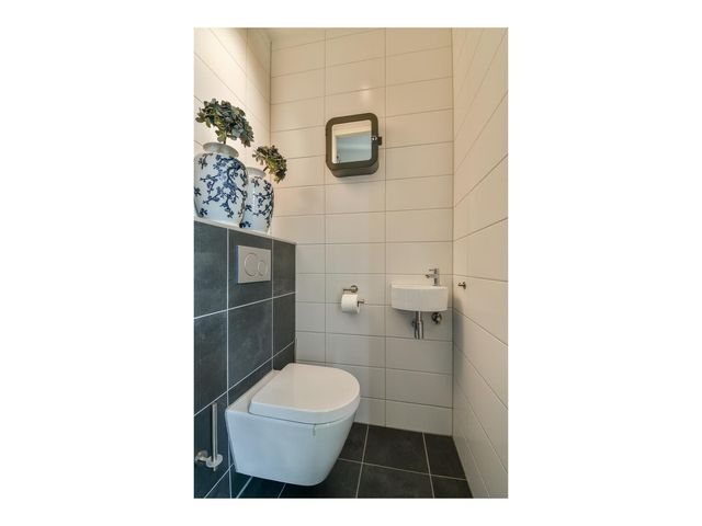 Bijenkorf 5, Moordrecht