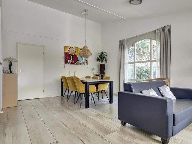 Unio 27, Brouwershaven