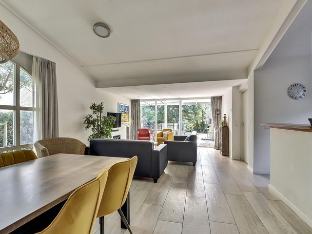 Unio 27, Brouwershaven