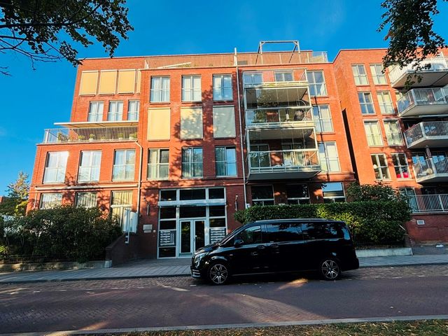 Hoogeveenlaan 6C, Den Haag