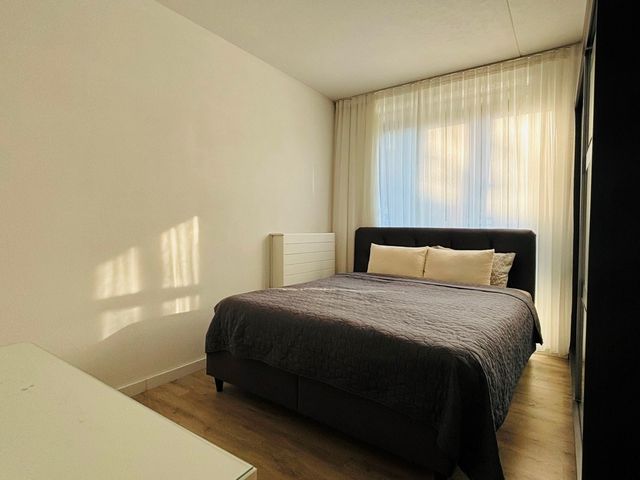 Hoogeveenlaan 6C, Den Haag