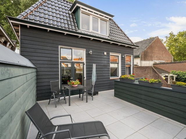 Wal 35, Tholen
