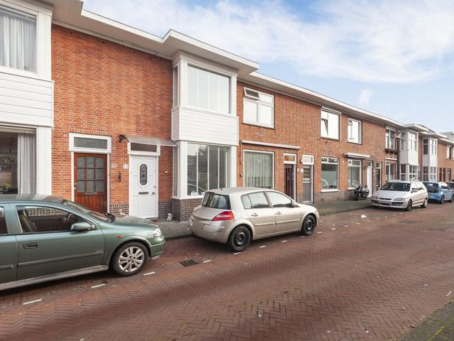 Spakenburgsestraat 12, 'S-Gravenhage