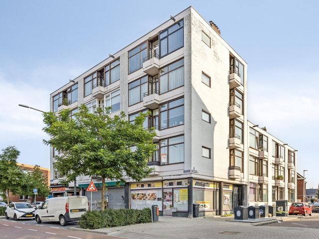 Lorentzlaan 106, Schiedam
