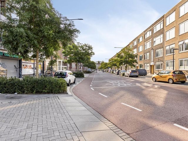 Lorentzlaan 106, Schiedam