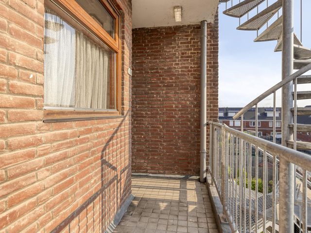 Lorentzlaan 106, Schiedam