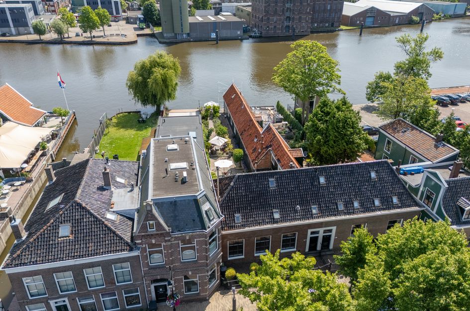 Westzijde 210