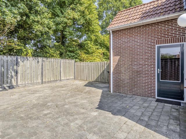 Julianastraat 16, Heinkenszand