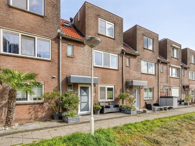 Buizerdveld 151, Zoetermeer