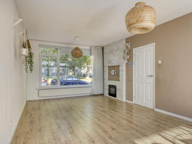 Van Bosseplantsoen 8, Dordrecht