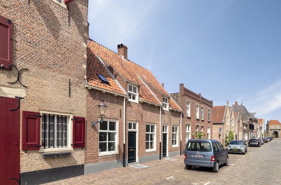 Hoogstraat 13