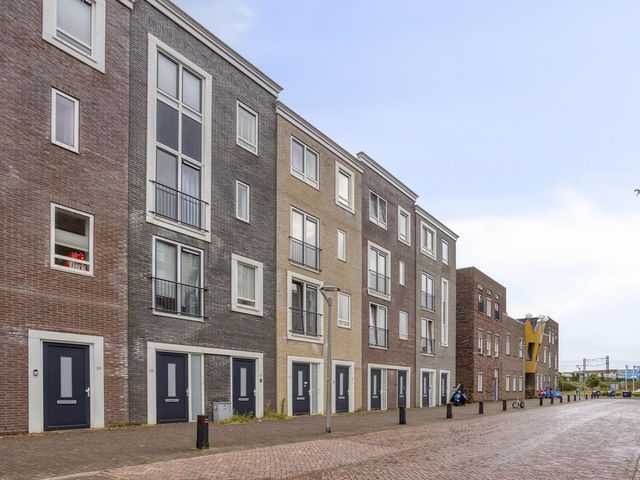 Zwitserlandstraat 20, Almere