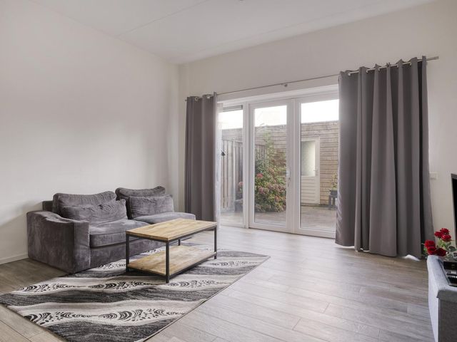 Zwitserlandstraat 20, Almere