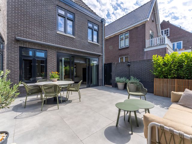 Dorpsstraat 10, Bunschoten-Spakenburg