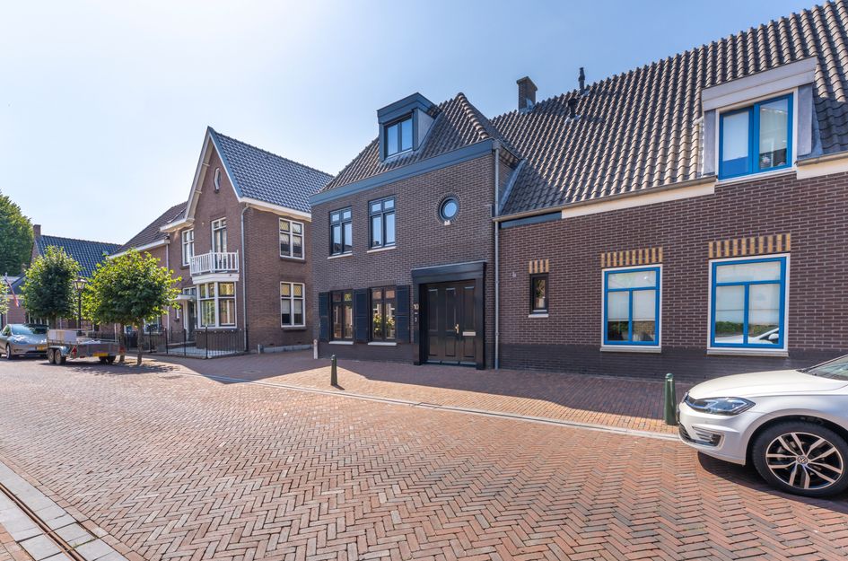 Dorpsstraat 10
