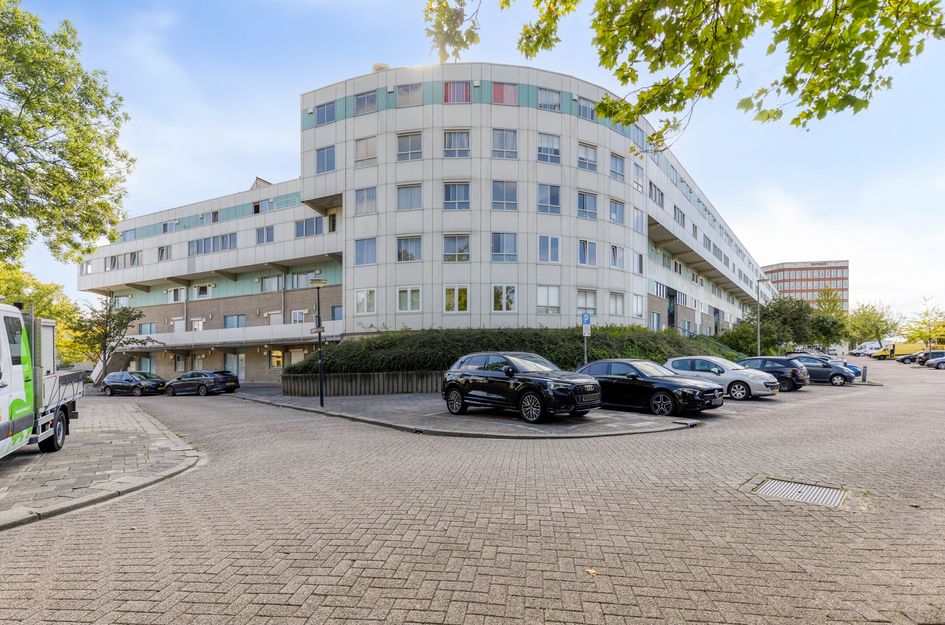 Celsiusstraat 15