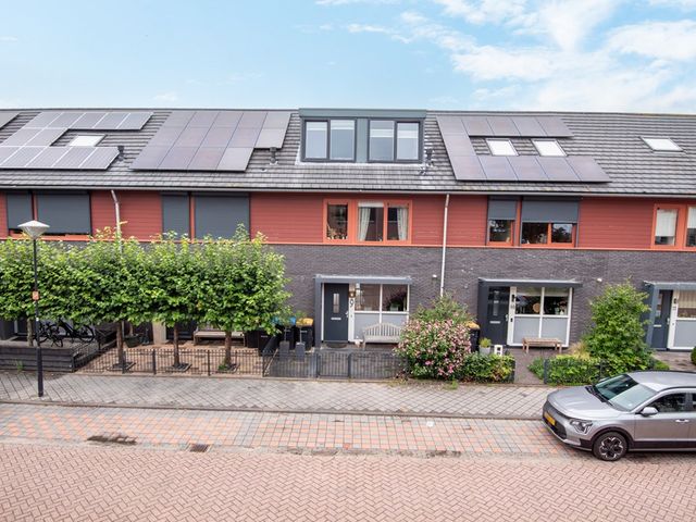 Bolder 9, Bunschoten-Spakenburg