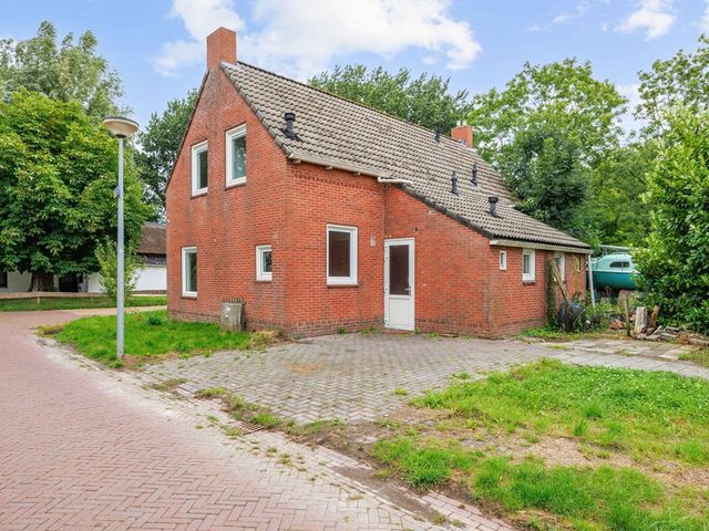 Slagtersrijge 19, Ezinge