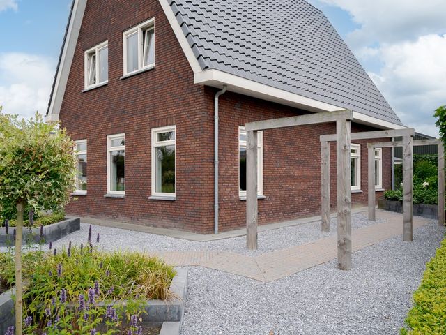 Dedemsvaartseweg-Zuid 107, Lutten