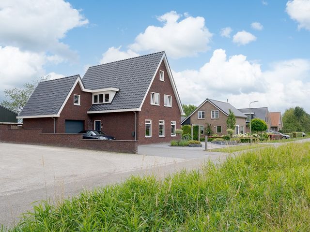 Dedemsvaartseweg-Zuid 107, Lutten