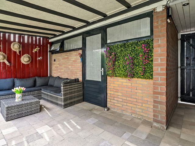 Maasstraat 28, Rozenburg