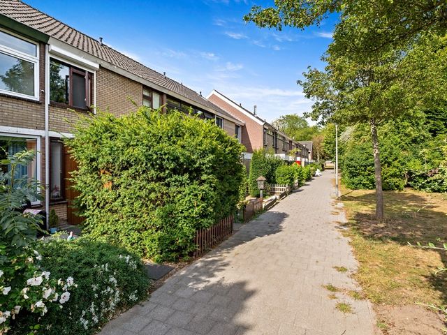 Maasstraat 28, Rozenburg