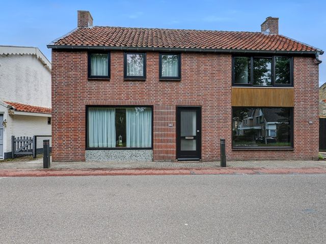 Schenkeldijk 15, Strijen