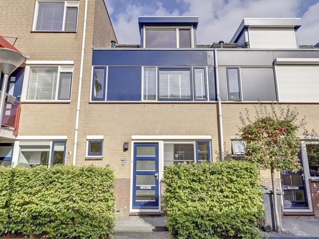 Koolmees 7, De Lier