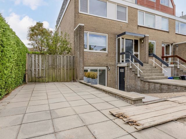 Bastinglaan 13, Delft