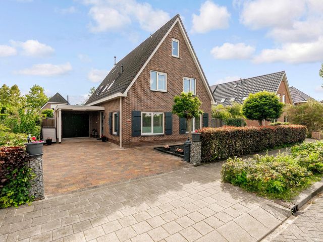 Westhoven 128, Lelystad