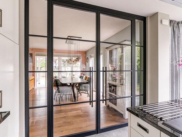 Westhoven 128, Lelystad