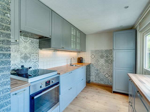 Van den Berghlaan 347, Hoofddorp