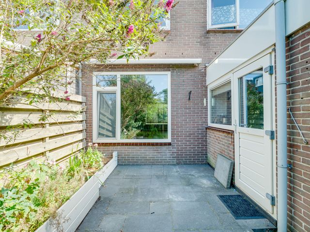 Van den Berghlaan 347, Hoofddorp