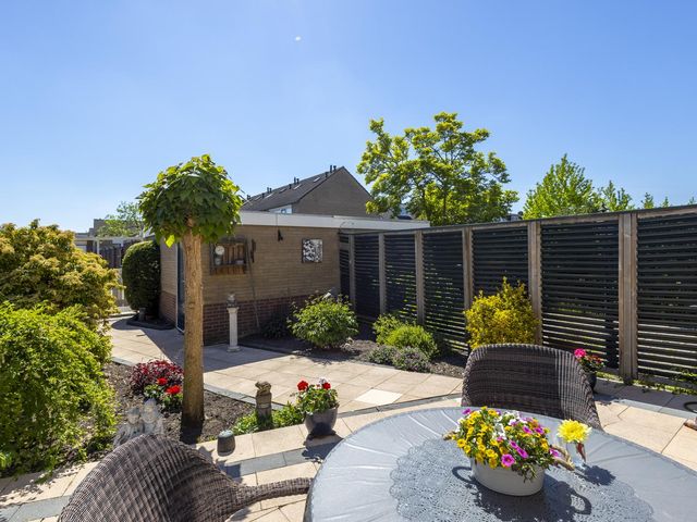 Lange Griendsweer 9, Hardinxveld-Giessendam