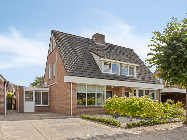 Antoniusweg 10, Esch