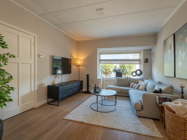 Sloetsweg 77, Hengelo