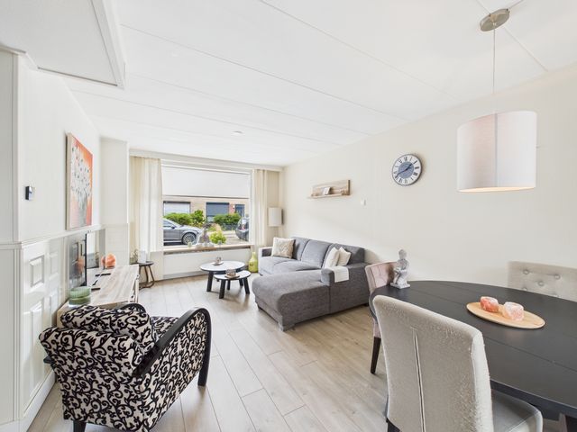 Mauvestraat 8, Terneuzen