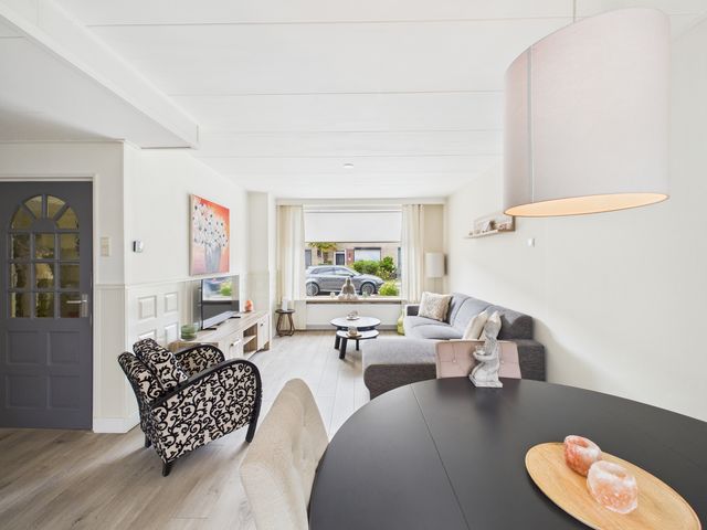 Mauvestraat 8, Terneuzen