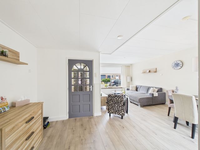 Mauvestraat 8, Terneuzen