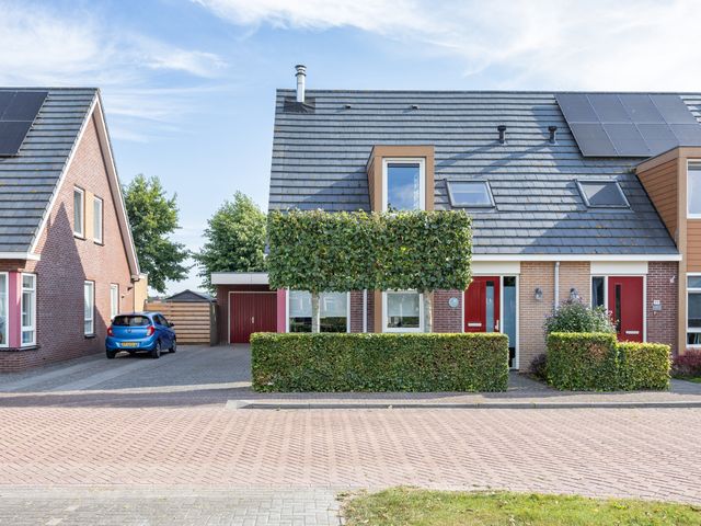 Legebuorren 97, Langweer