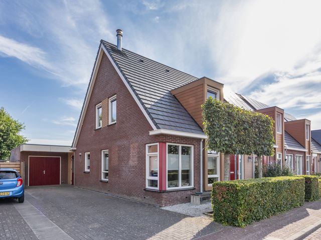 Legebuorren 97, Langweer