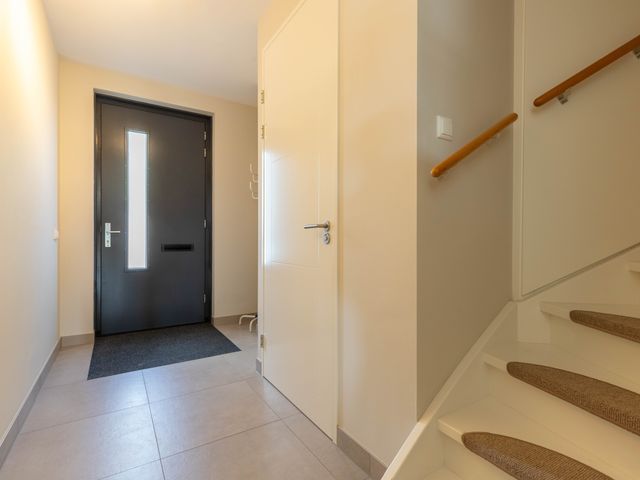 Smaragd 27, Roelofarendsveen