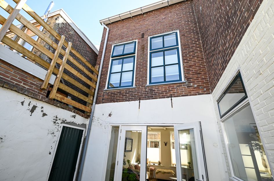 De Ruyterstraat 12