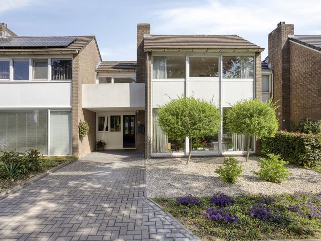 Burgemeester van Lyndenpark 73, Valburg