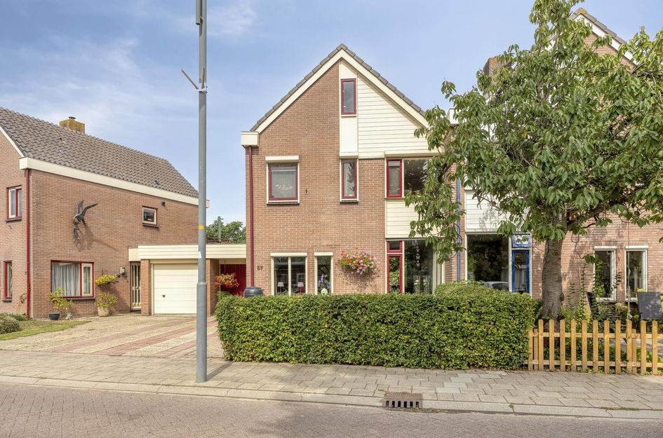Hoofdstraat 37