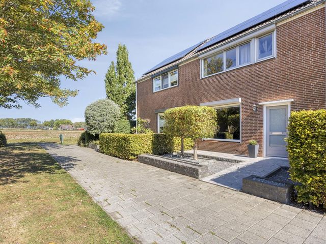 Burgemeester Baasstraat 24, Sint-Annaland