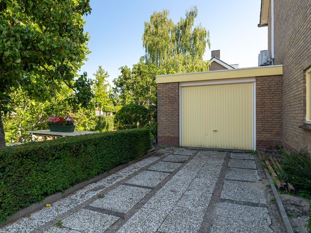 Guldenaerde 49, Giessen